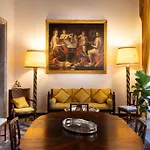 Appartamento Palazzo Sinibaldo Fieschi *
