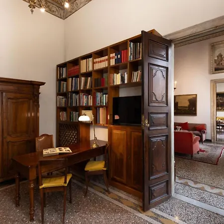 Palazzo Sinibaldo Fieschi Apartment Genua